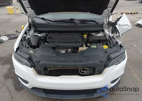 2019 Jeep Cherokee Latitude Fwd from USA, damaged, VIN 1C4PJLCB0KD333174